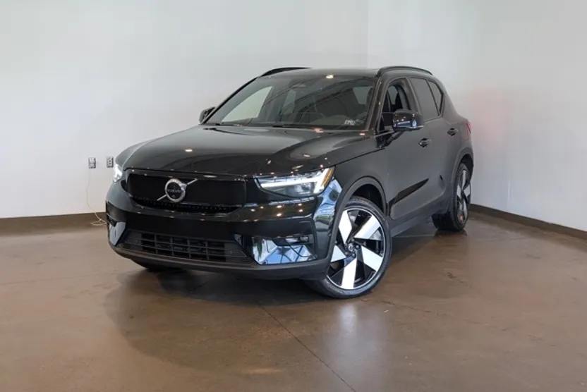 2023 Volvo XC40 Recharge Ultimate photo 1