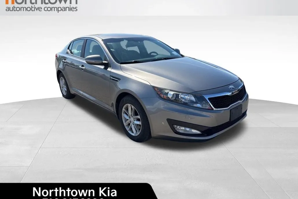 2013 Kia Optima LX photo 1