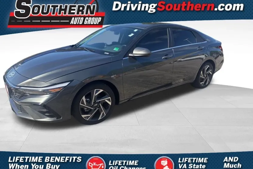 2024 Hyundai Elantra SEL Convenience photo 1
