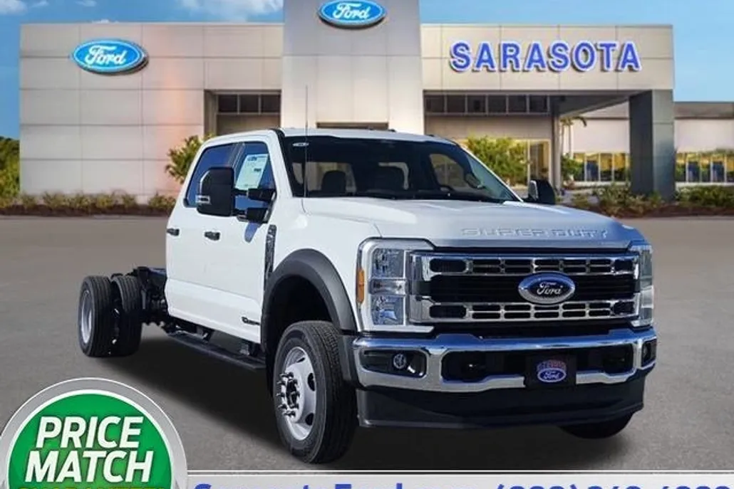 2024 Ford F-550 photo 1