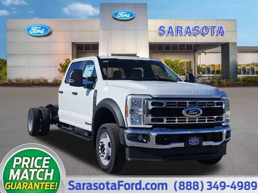 2024 Ford F-550 photo 1