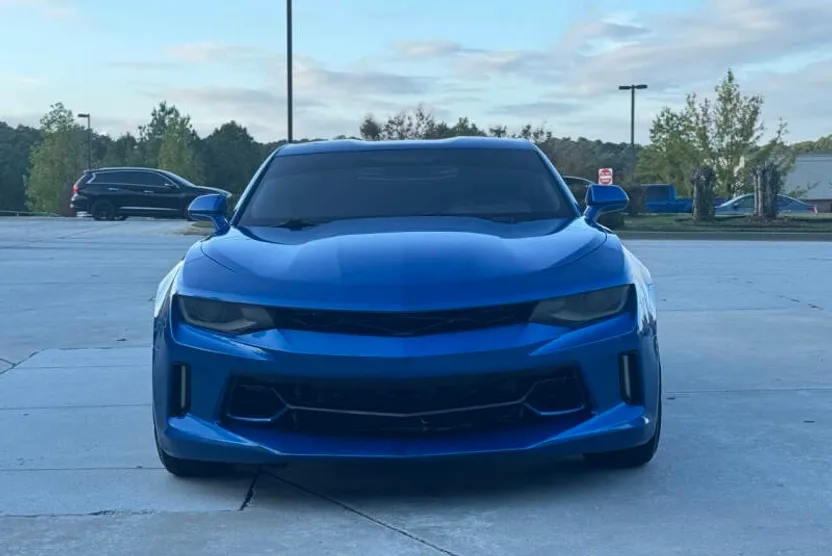 2018 Chevrolet Camaro Coupe 1LT photo 1