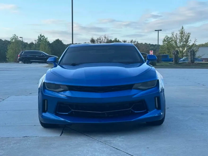 2018 Chevrolet Camaro Coupe 1LT photo 1