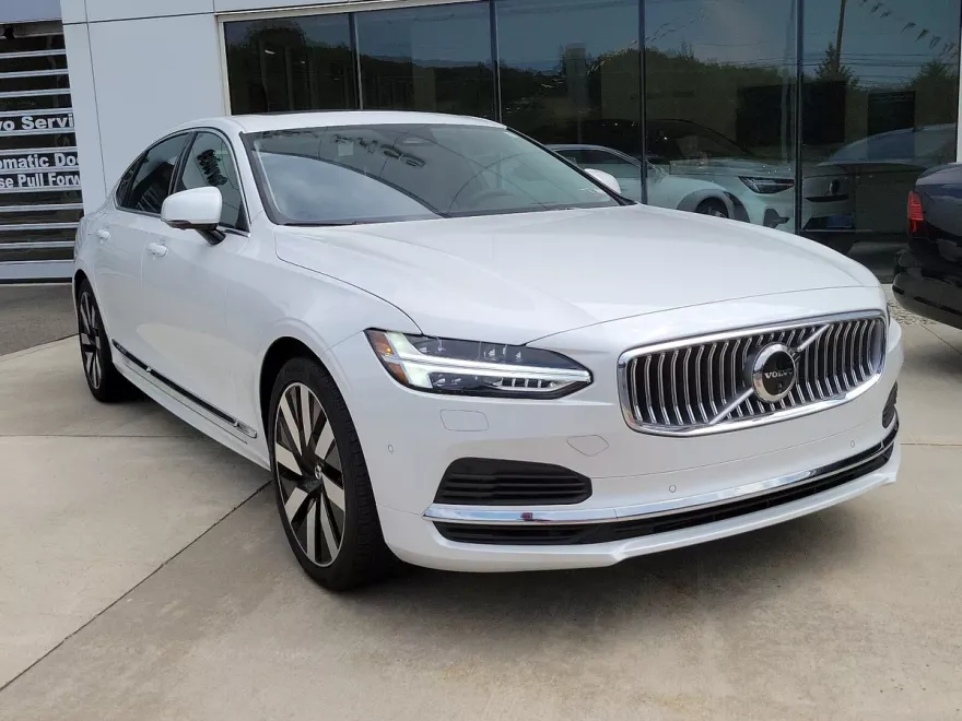 2024 Volvo S90 T8 Ultimate photo 1