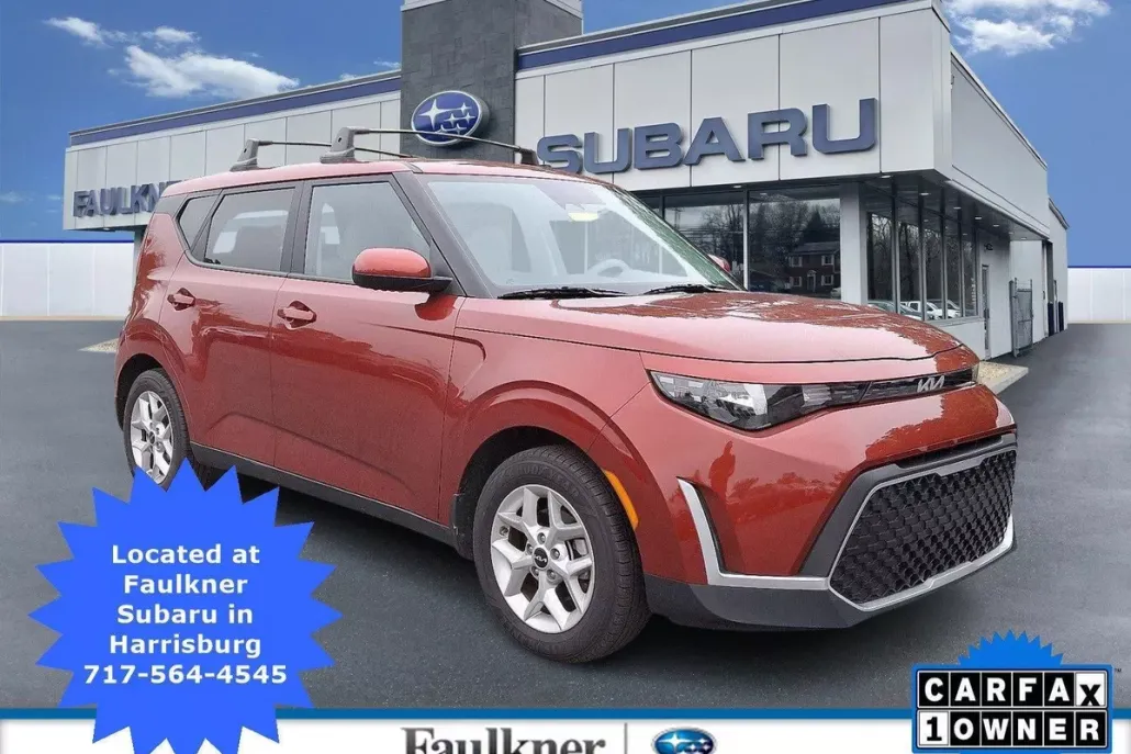 2023 Kia Soul LX photo 1