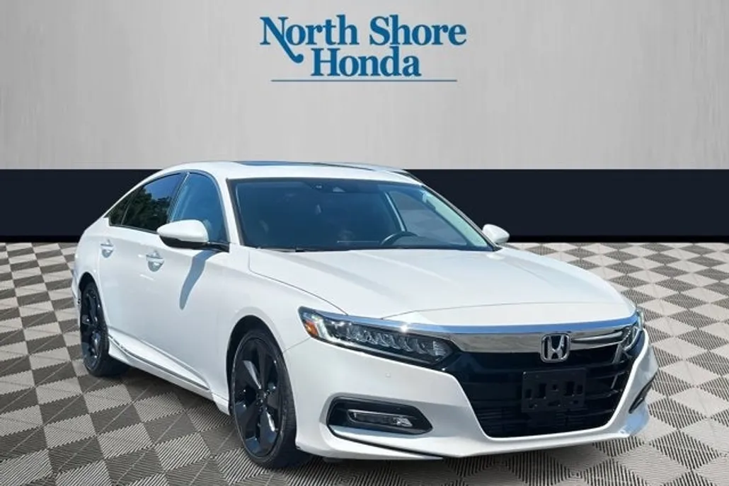2018 Honda Accord Touring 1.5T photo 1