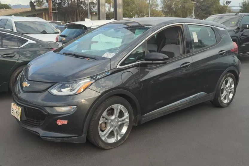 2018 Chevrolet Bolt EV photo 1