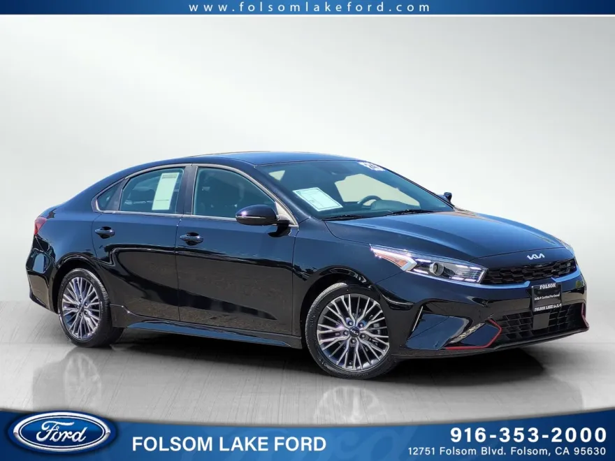 2024 Kia Forte GT-Line photo 1