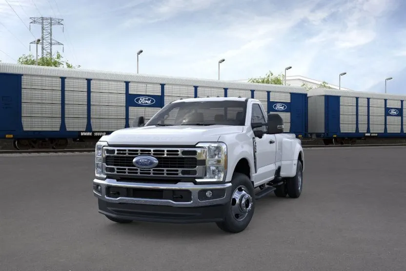 2026 Ford F-350 XLT photo 1