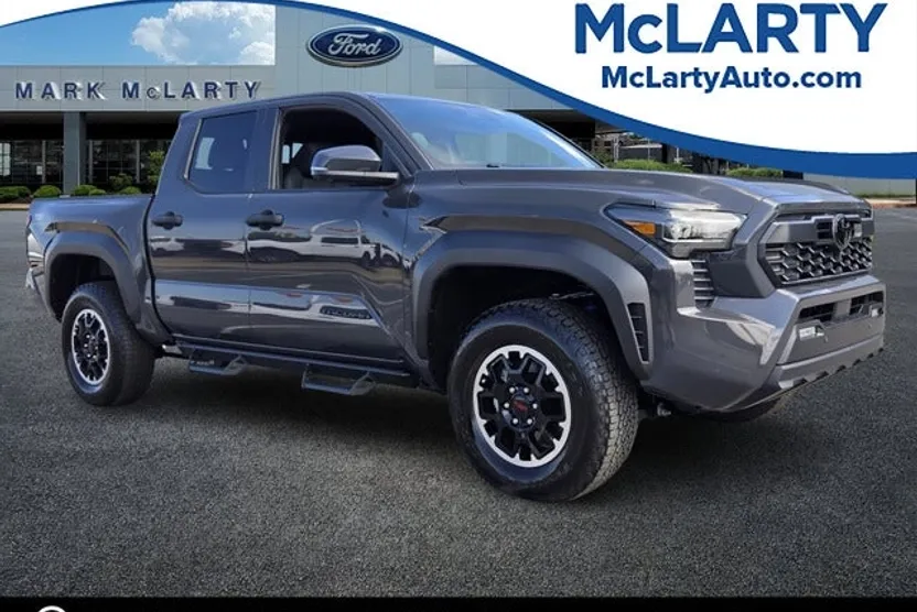 2025 Toyota Tacoma TRD Off-Road photo 1