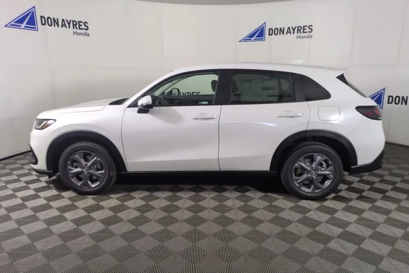2026 Honda HR-V LX photo 1