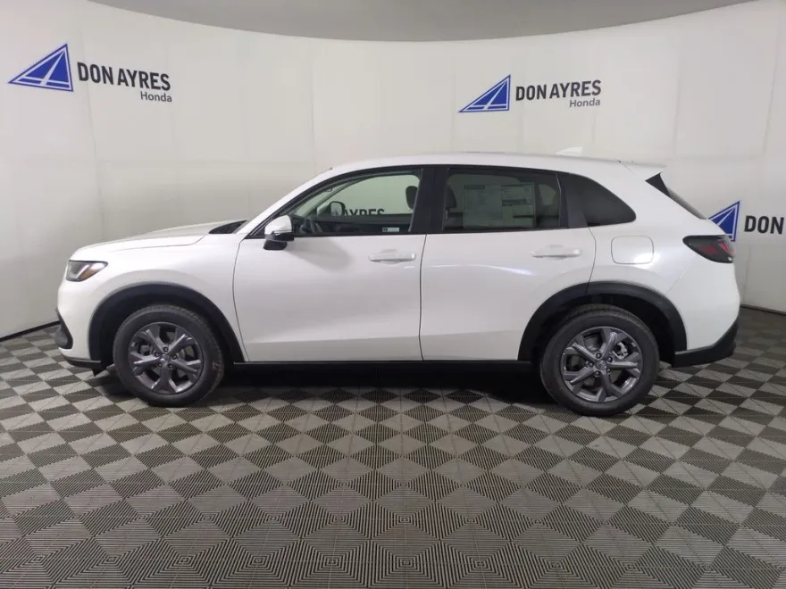 2026 Honda HR-V LX photo 1