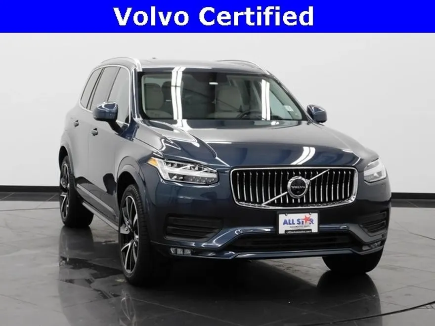 2022 Volvo XC90 T6 Momentum photo 1