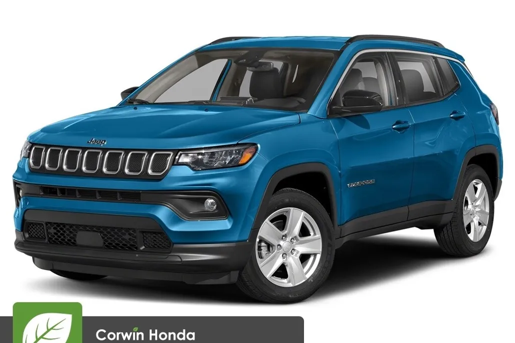 2022 Jeep Compass Latitude Lux photo 1