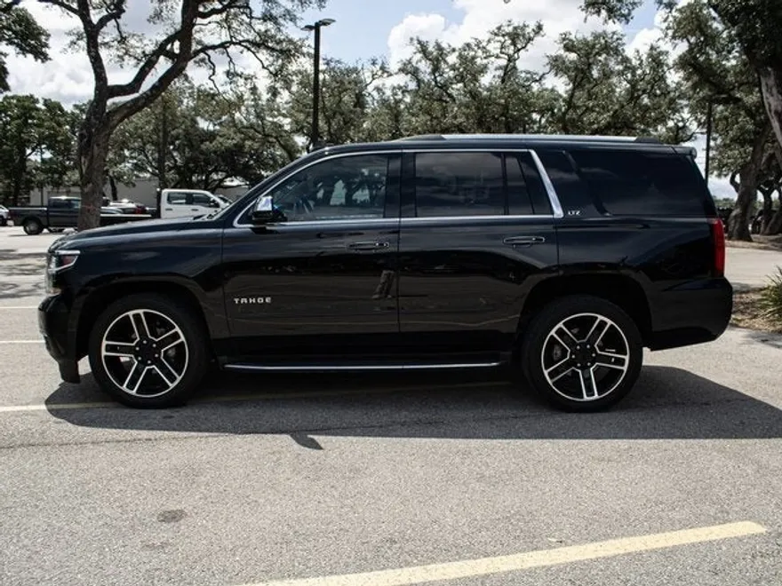 2016 Chevrolet Tahoe LTZ photo 1