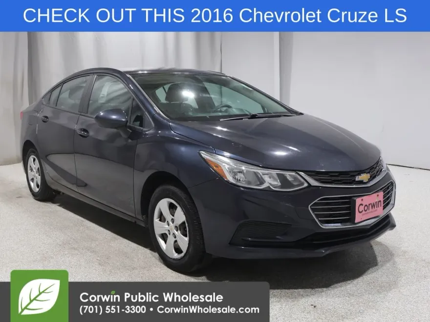 2016 Chevrolet Cruze LS photo 1