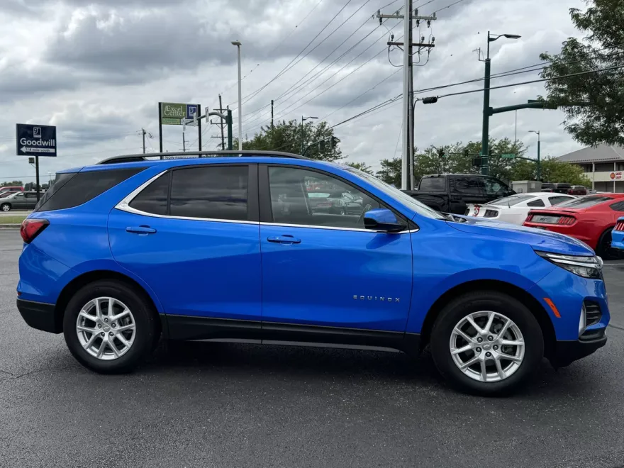 2024 Chevrolet Equinox photo 1