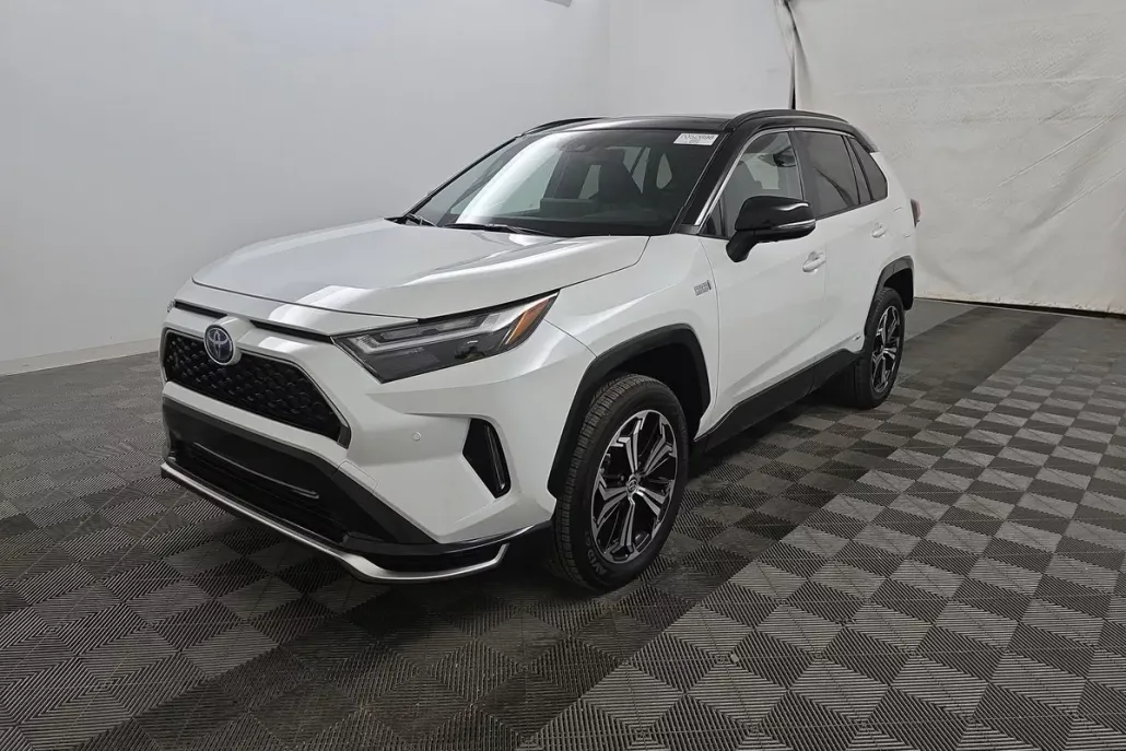 2024 Toyota RAV4 Prime XSE Premium photo 1