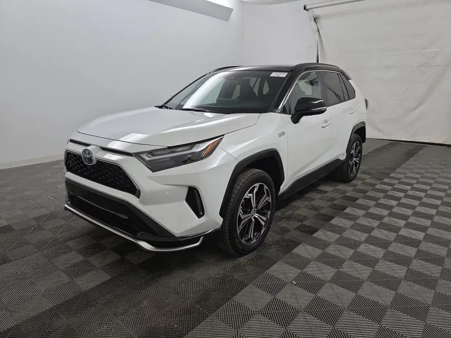 2024 Toyota RAV4 Prime XSE Premium photo 1