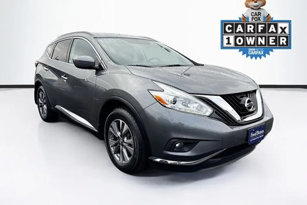2017 Nissan Murano SV photo 1