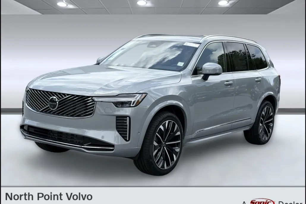 2026 Volvo XC90 Plus photo 1