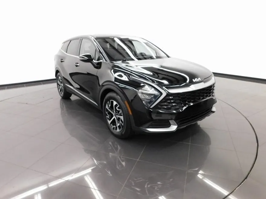 2023 Kia Sportage EX photo 1