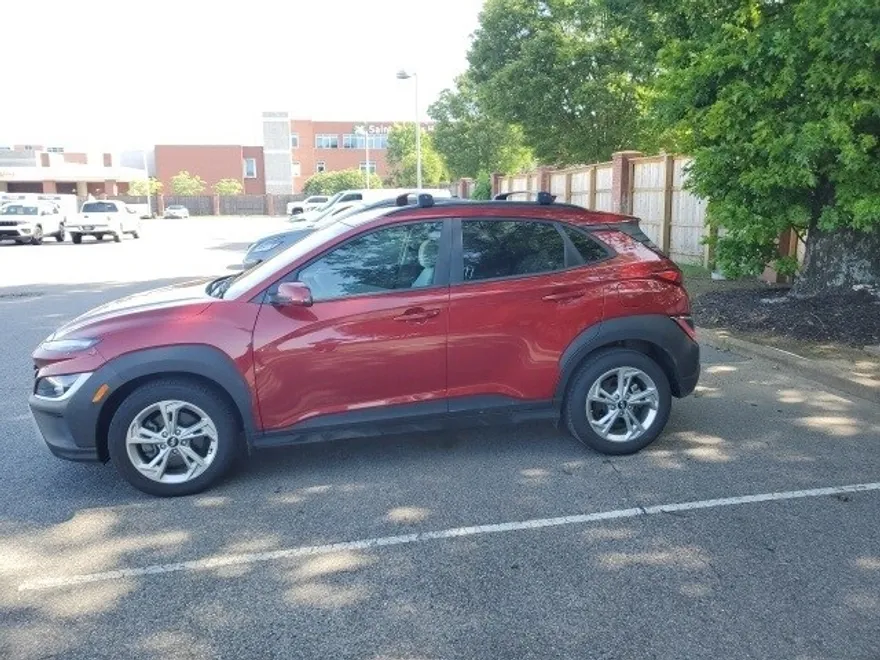 2023 Hyundai Kona SEL photo 1
