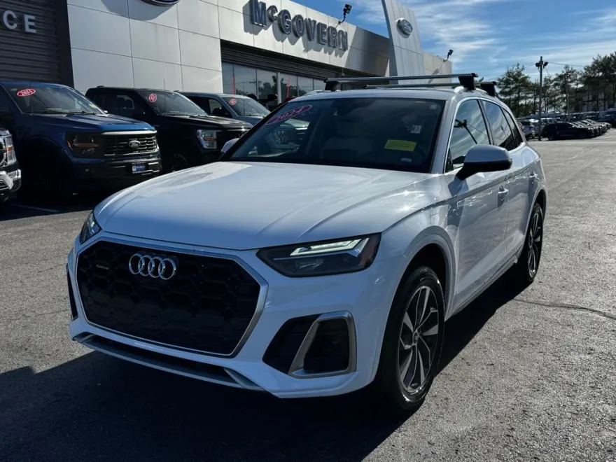 2024 Audi Q5 45 S line Premium photo 1