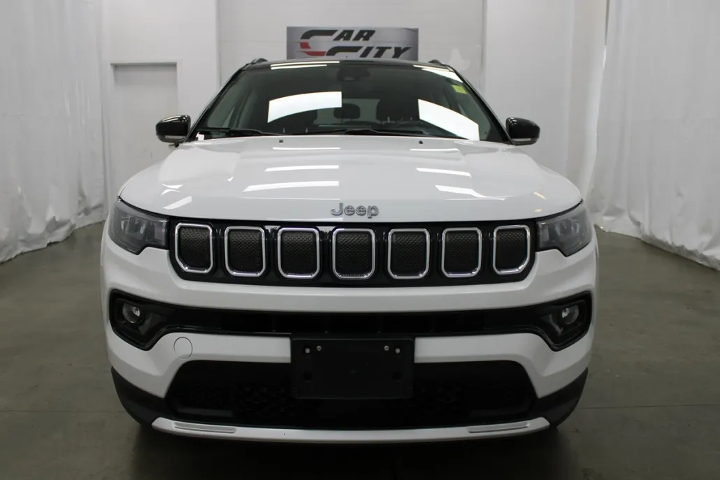 2022 Jeep Compass Limited photo 1