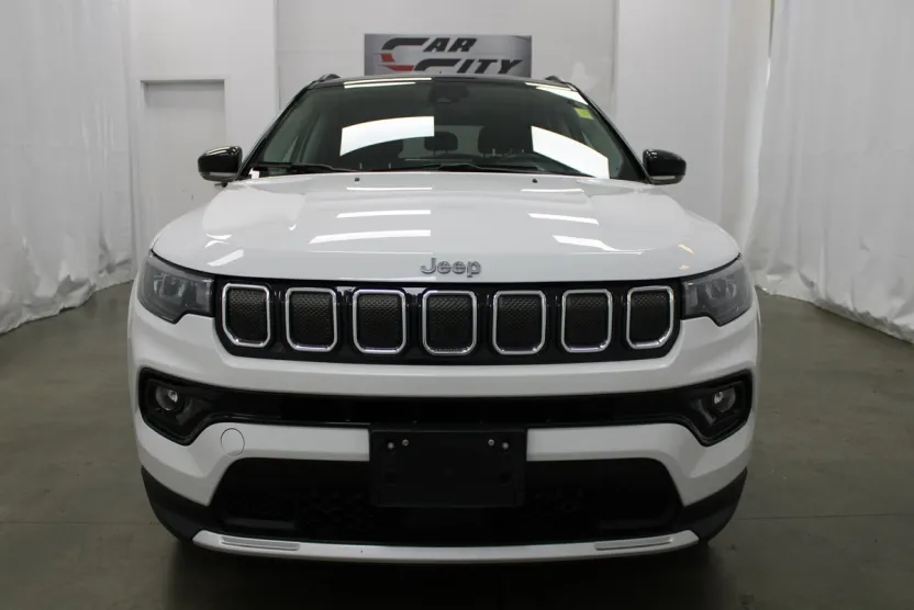 2022 Jeep Compass Limited photo 1