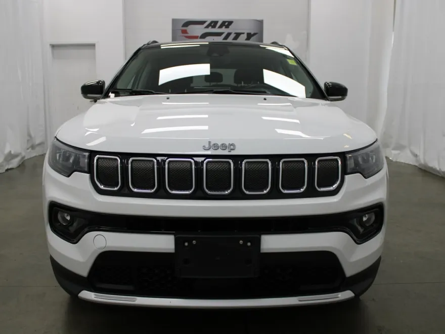 2022 Jeep Compass Limited photo 1