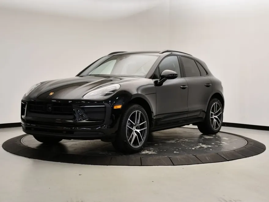 2025 Porsche Macan Base photo 1