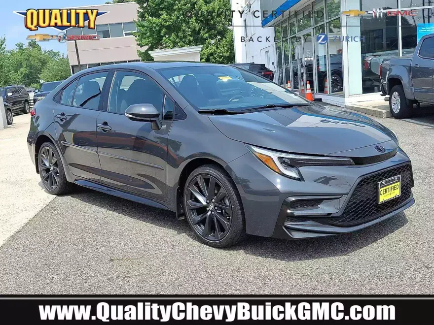 2023 Toyota Corolla SE photo 1