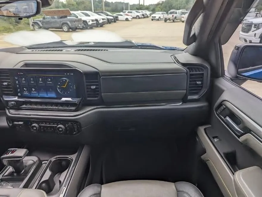 2022 Chevrolet Silverado 1500 ZR2 photo 1
