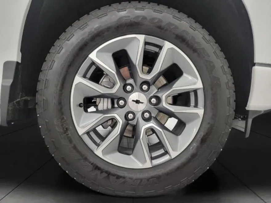 2025 Chevrolet Silverado 1500 RST photo 1