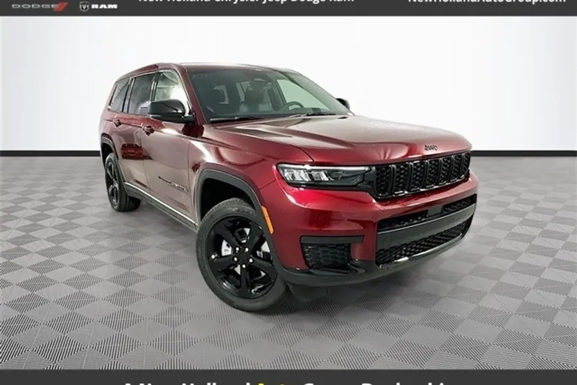 2025 Jeep Grand Cherokee Laredo photo 1