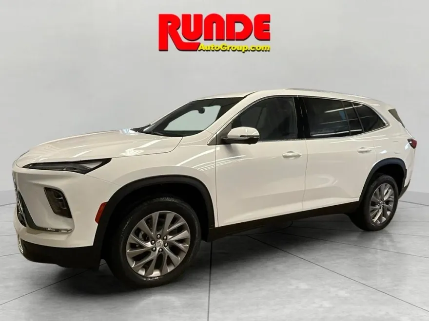 2026 Buick Enclave Preferred photo 1