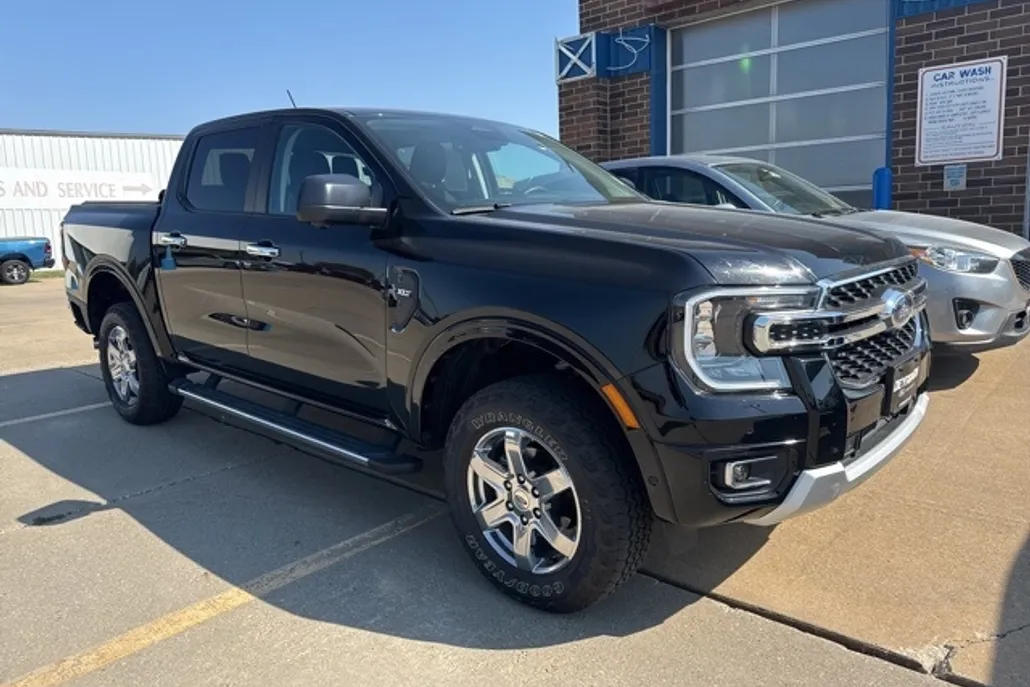 2024 Ford Ranger XLT photo 1
