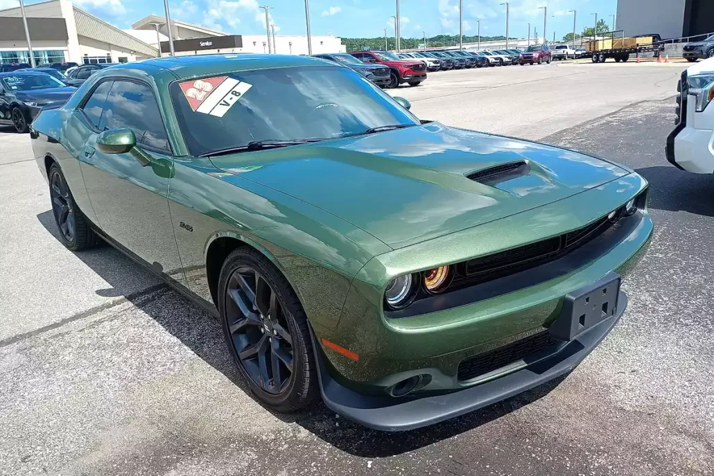 2023 Dodge Challenger R/T photo 1