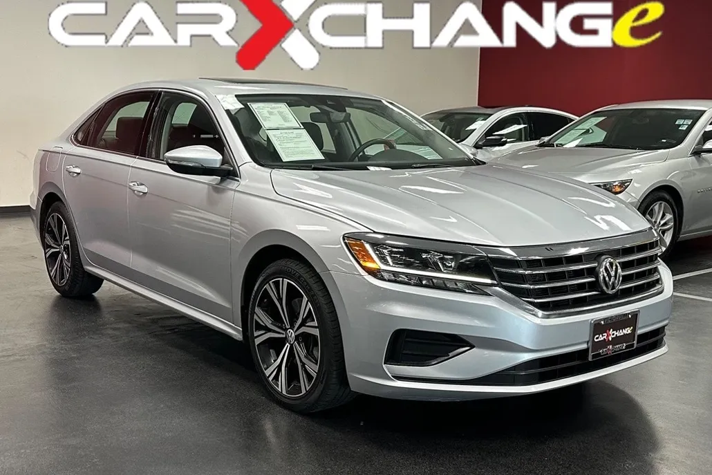 2021 Volkswagen Passat 2.0T SE photo 1