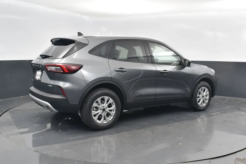 2026 Ford Escape Active photo 1