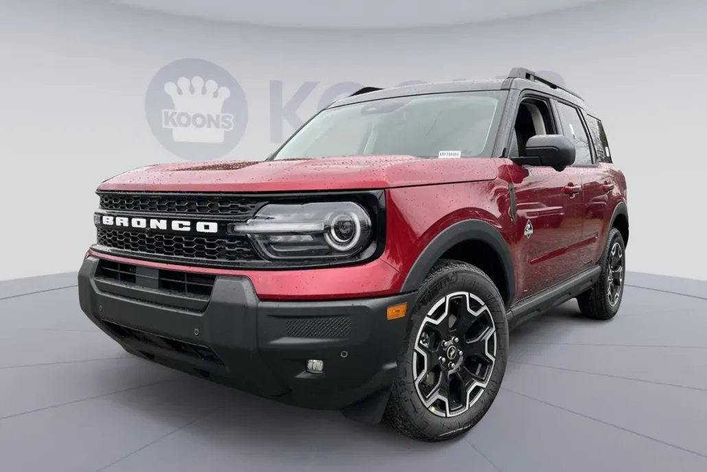 2025 Ford Bronco Sport Outer Banks photo 1