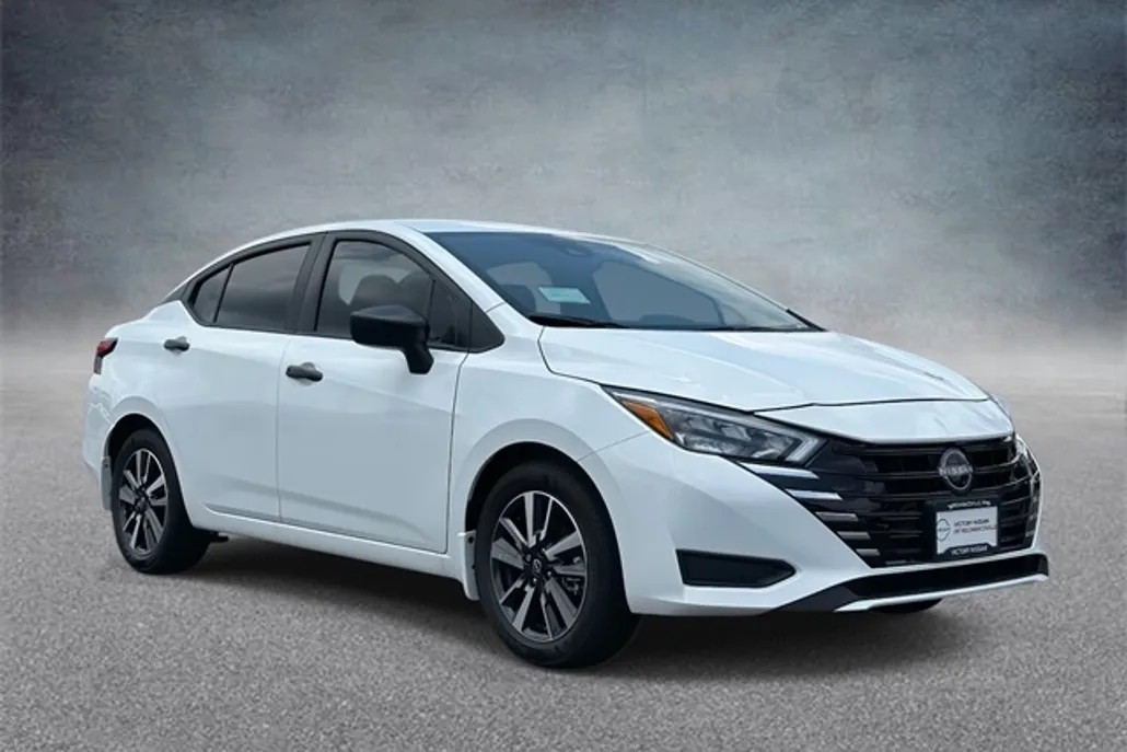 2025 Nissan Versa S photo 1