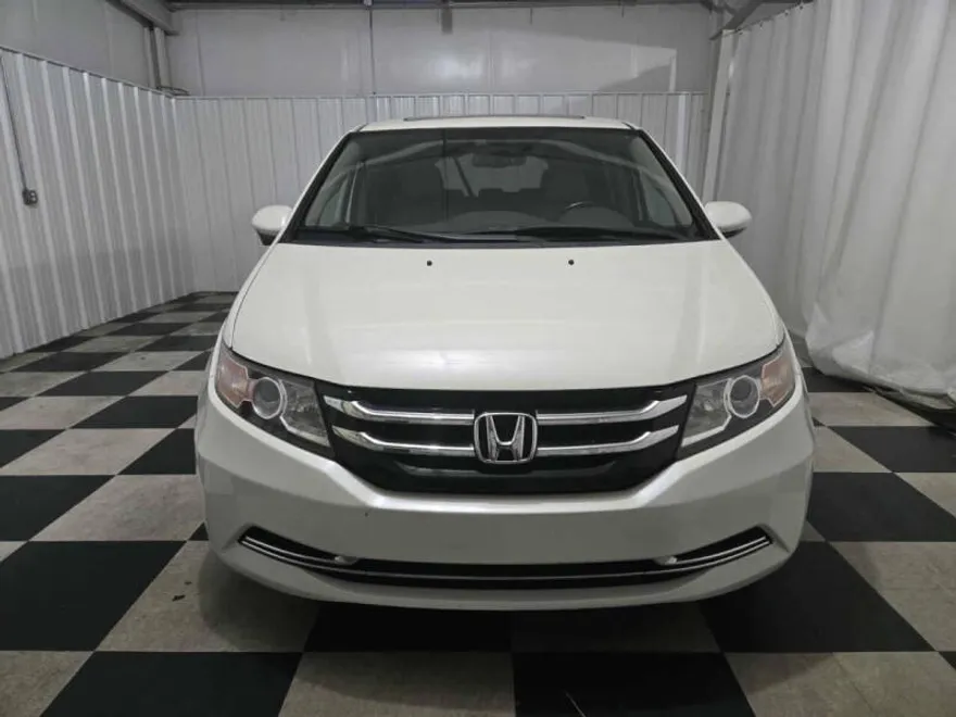 2016 Honda Odyssey EX-L photo 1