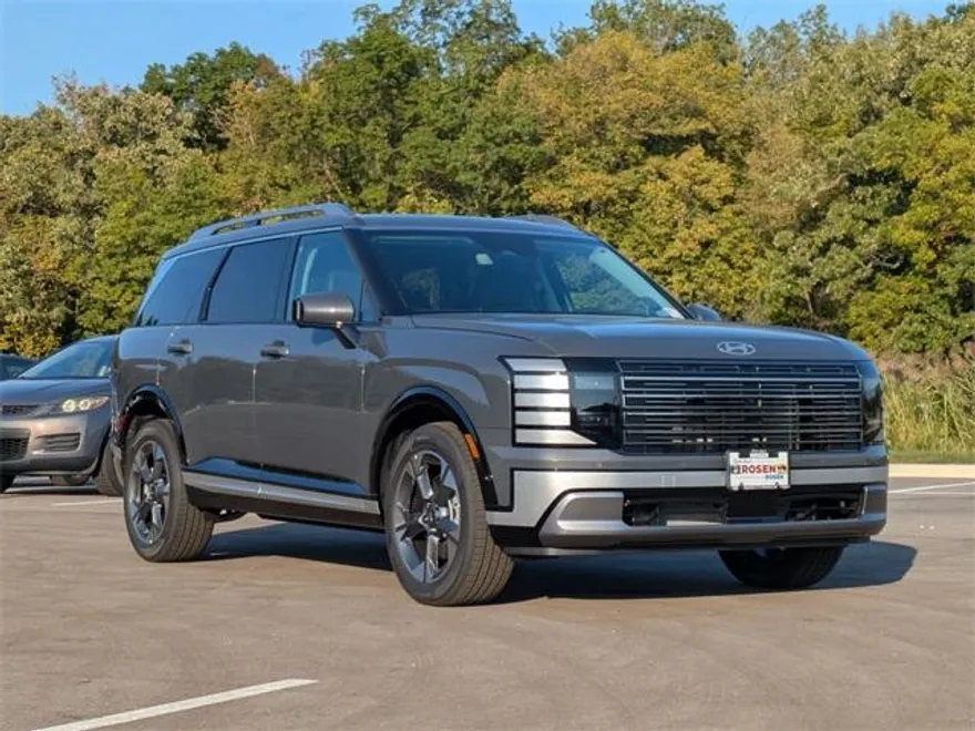 2026 Hyundai Palisade Limited photo 1