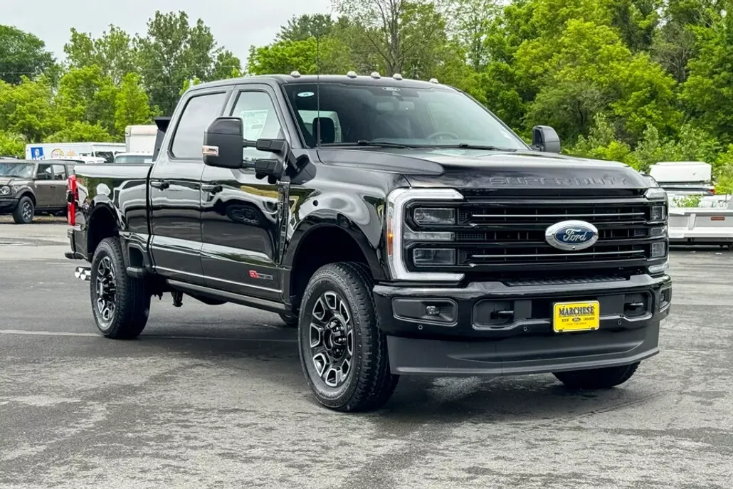 2025 Ford F-350 photo 1