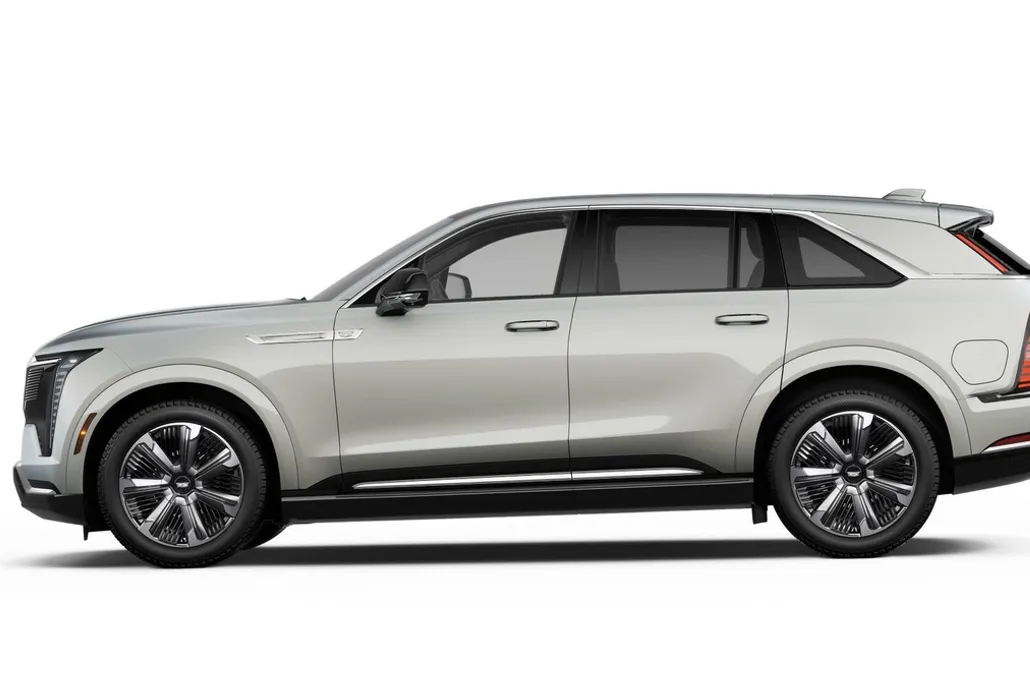 2025 Cadillac Escalade IQ Luxury photo 1