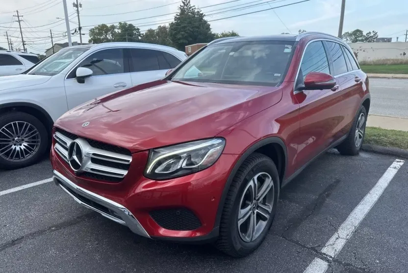 2019 Mercedes Benz GLC 300 photo 1