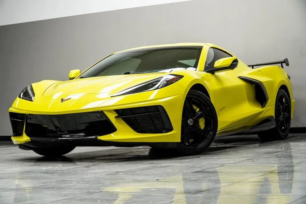 2020 Chevrolet Corvette Stingray Coupe 2LT photo 1