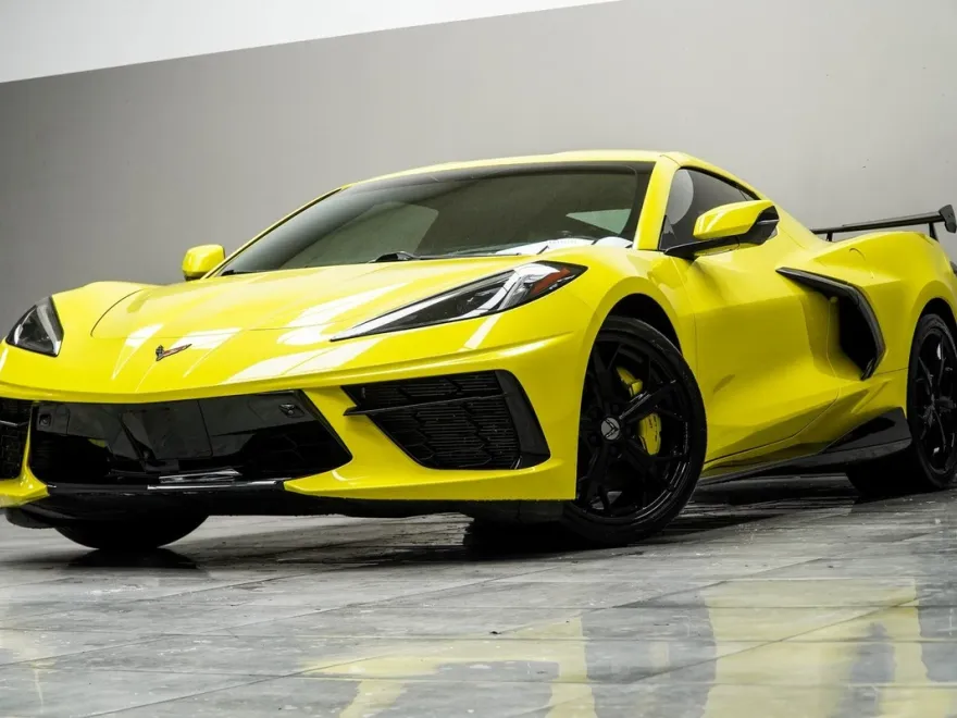 2020 Chevrolet Corvette Stingray Coupe 2LT photo 1